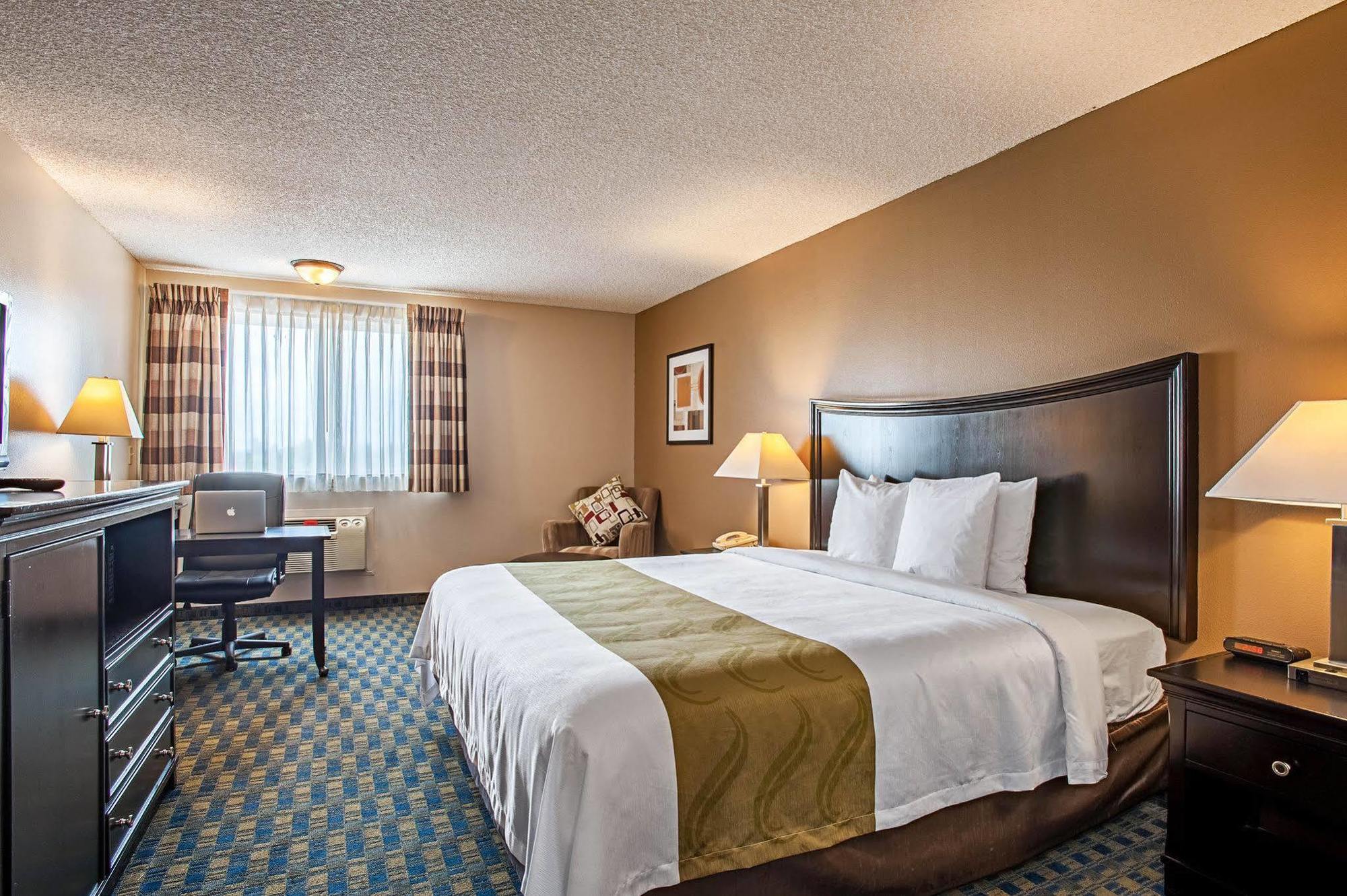 Quality Inn & Suites Kenedy - Karnes City Exterior foto